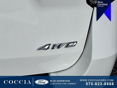 Certified 2022 Ford Explorer XLT w/ Equipment Group 202A image 32