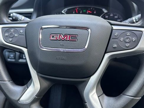 Used 2023 GMC Acadia SLE w/ Driver Convenience Package image 14
