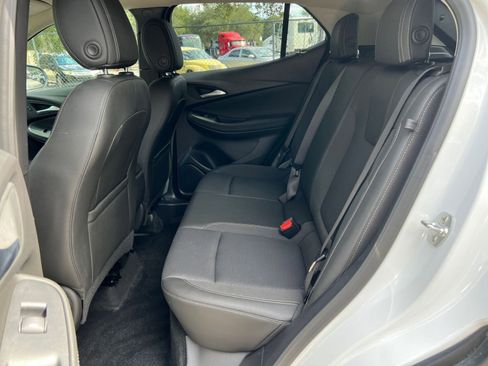 Used 2025 Buick Encore GX Preferred image 33
