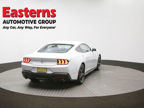Used 2025 Ford Mustang Coupe RWD image 37