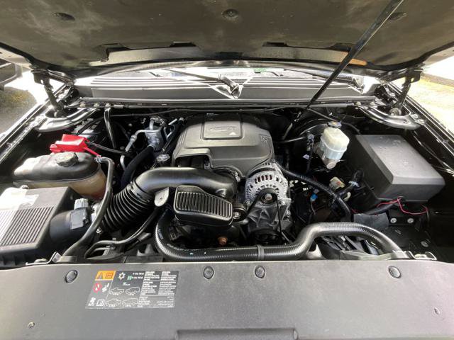 Used 2014 Cadillac Escalade Premium AWD/4WD image 23