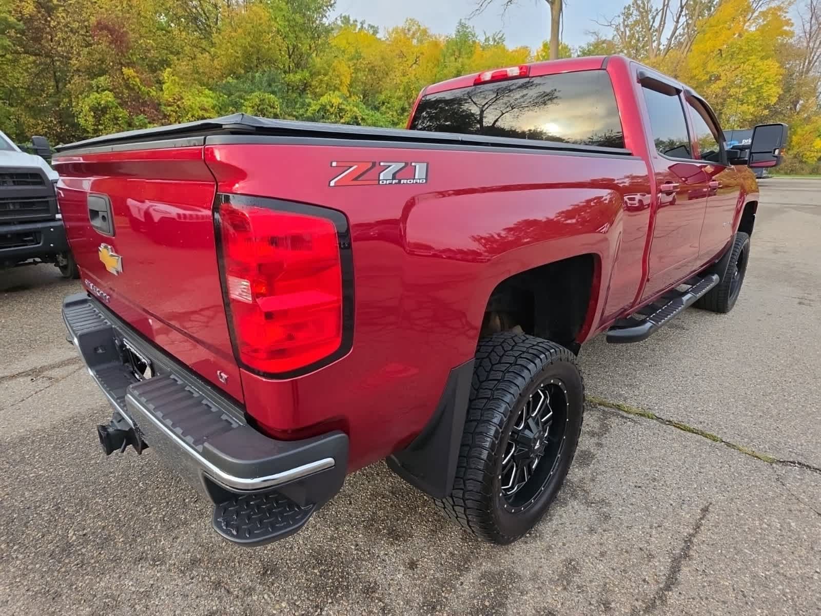 Used 2019 Chevrolet Silverado 2500 LT w/ LT Convenience Package AWD/4WD image 8