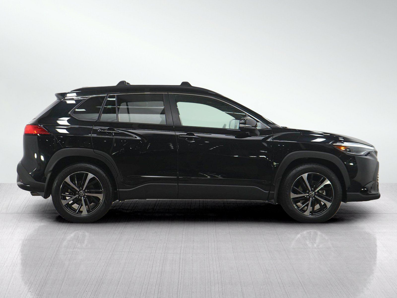 Used 2023 Toyota Corolla Cross AWD Hybrid w/ Convenience Package image 6