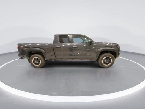 Certified 2024 Toyota Tacoma TRD Off-Road w/ TRD Off Road Premium Package image 9