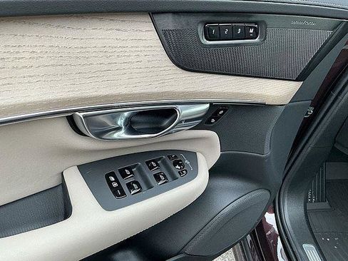 New 2026 Volvo XC90 T8 Plus w/ Protection Package Premier AWD/4WD image 16