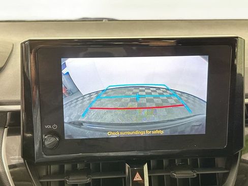 Used 2024 Toyota Corolla LE FWD image 12