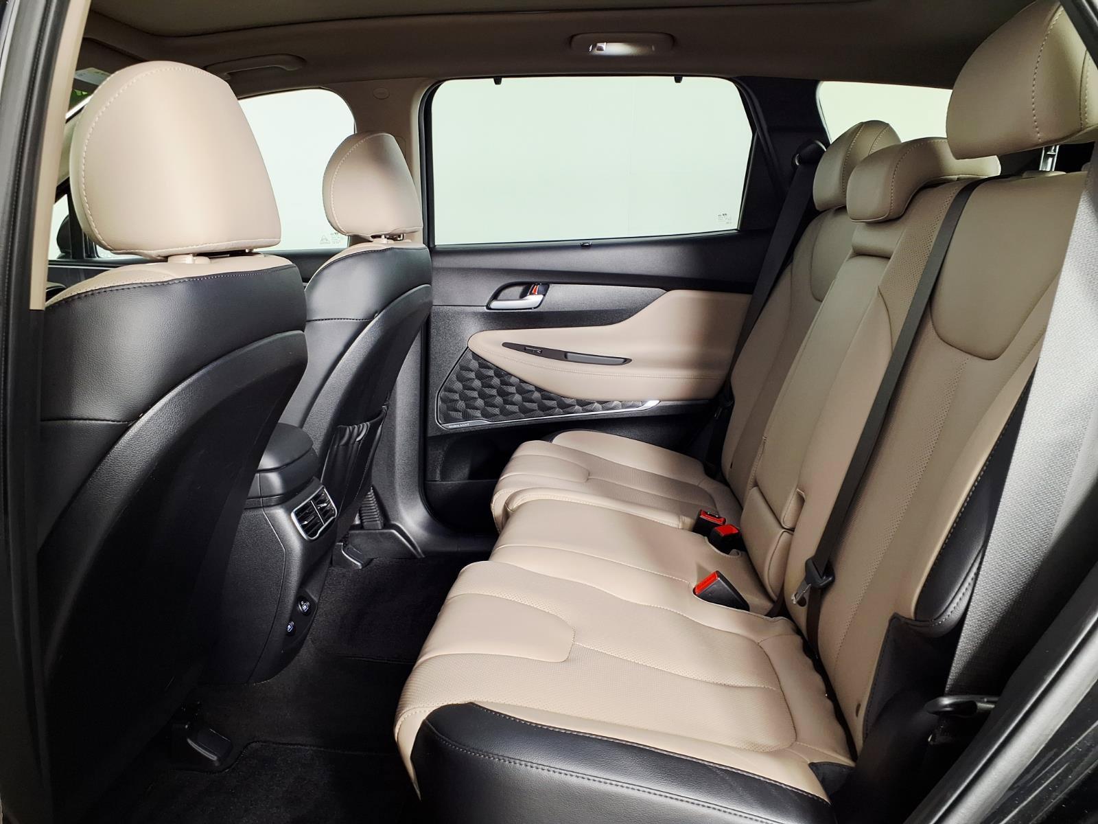 Used 2023 Hyundai Santa Fe SEL Premium AWD/4WD image 13