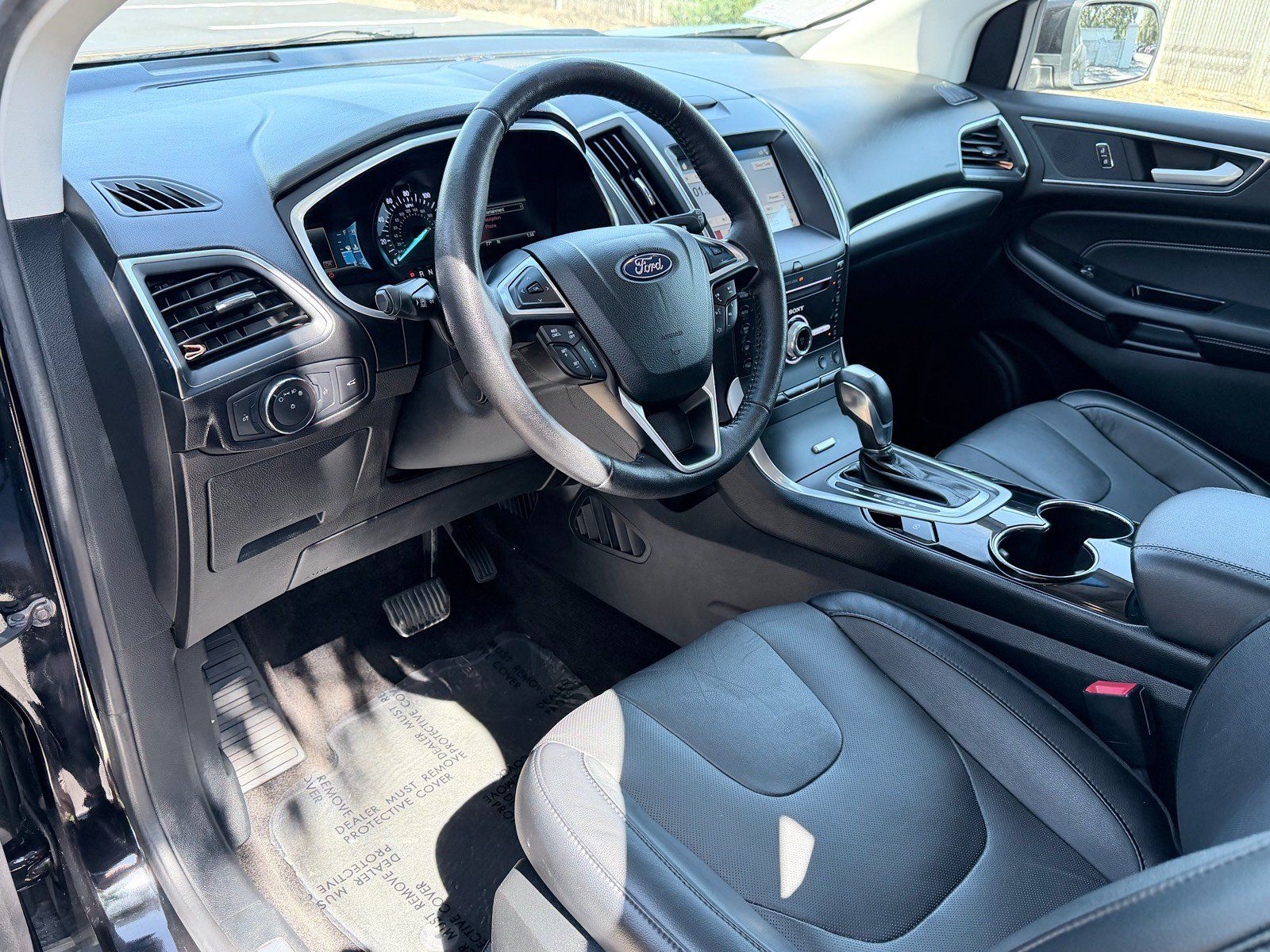 Used 2018 Ford Edge Titanium w/ Equipment Group 302A FWD image 12