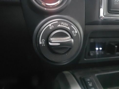 Certified 2024 Nissan Titan SV w/ SV Convenience Package image 23