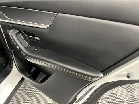 Used 2025 MAZDA CX-90 Plug-In Hybrid w/Premium Sport image 34