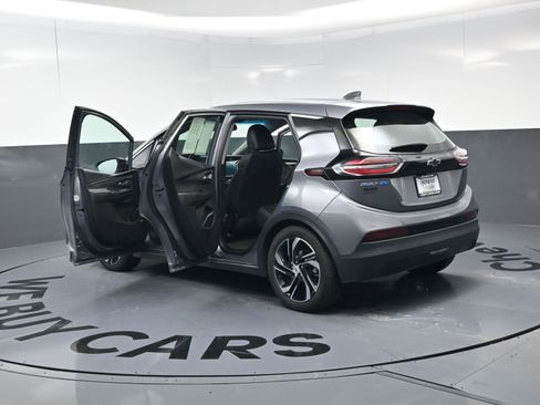 Used 2023 Chevrolet Bolt LT w/ Infotainment Package image 27
