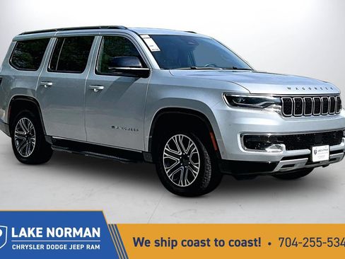 Certified 2024 Jeep Wagoneer Series II w/ Flexible Seating Group AWD/4WD image 1