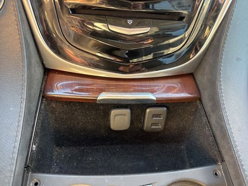 Used 2018 Cadillac Escalade Luxury image 27