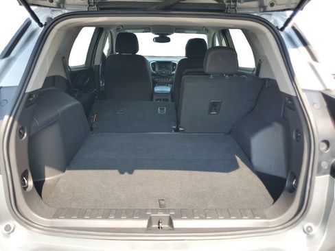 Used 2024 GMC Terrain SLE FWD image 26