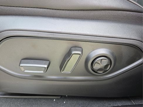 New 2025 Jeep Grand Cherokee L Overland w/ Rear Seat Video Group I image 13