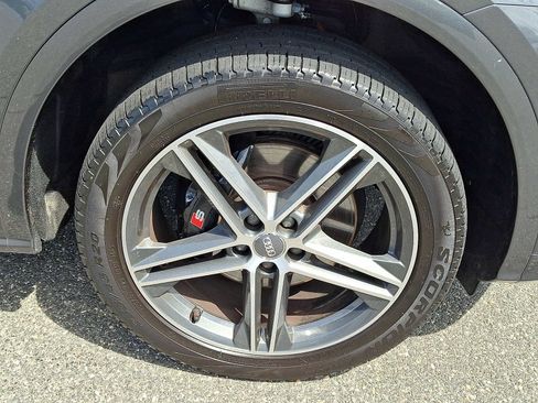 Used 2018 Audi SQ5 Premium Plus AWD/4WD image 8