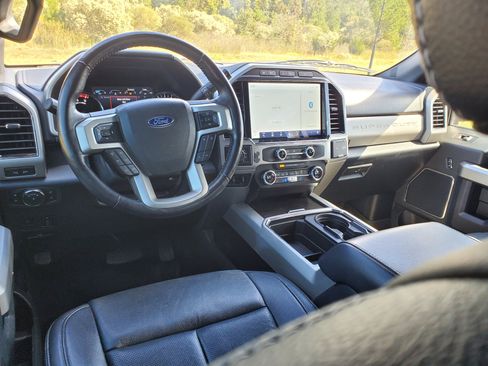 Used 2022 Ford F250 Lariat w/ Lariat Ultimate Package image 32