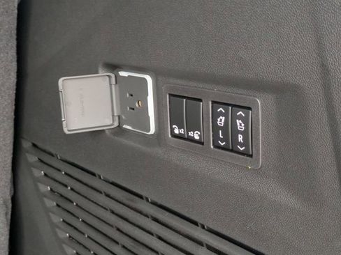 New 2026 Chevrolet Tahoe High Country image 35