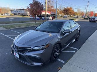 Used 2023 Toyota Camry SE video 4