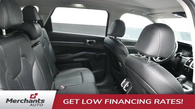Used 2023 Kia Sorento S w/ Panoramic Sunroof Package FWD image 11