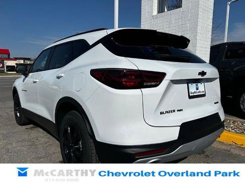 New 2026 Chevrolet Blazer LT image 3
