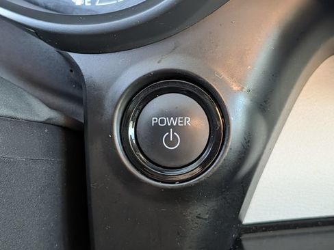 Used 2025 Toyota Sienna XLE w/ XLE Plus Package FWD image 19