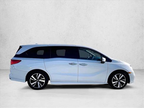 Used 2018 Honda Odyssey Elite image 5