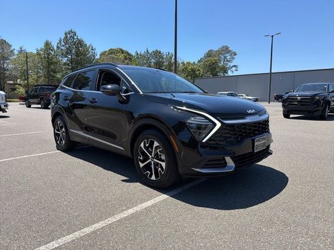 Certified 2025 Kia Sportage EX w/ Premium Package FWD image 4