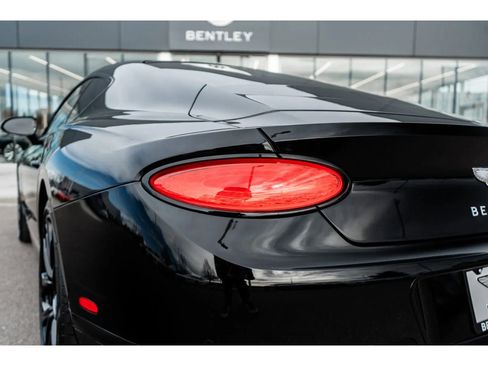 Used 2023 Bentley Continental GT V8 image 12
