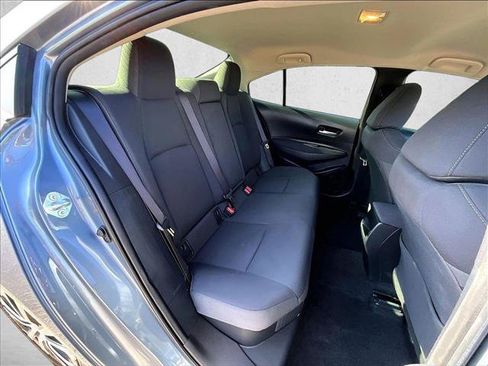 Used 2021 Toyota Corolla LE FWD image 26