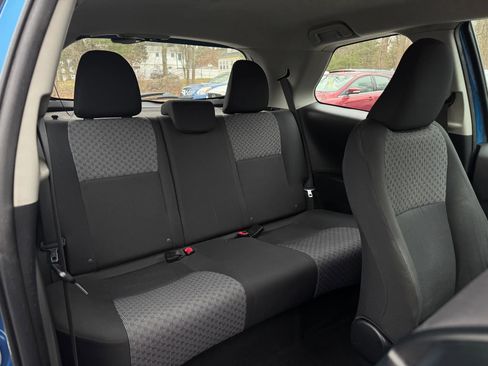 Used 2015 Toyota Yaris L image 15