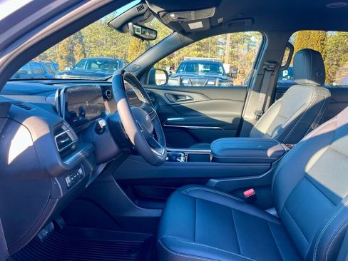 New 2026 Chevrolet Traverse LT w/ Enhanced Driving Package image 12