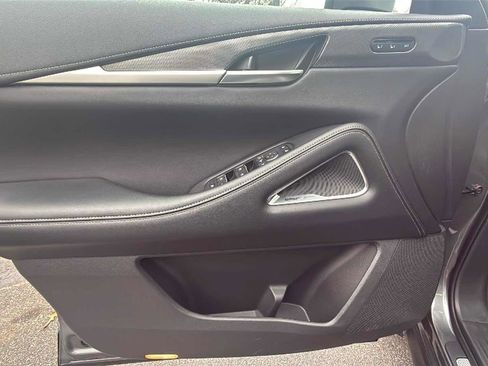 Certified 2025 INFINITI QX60 Luxe image 10