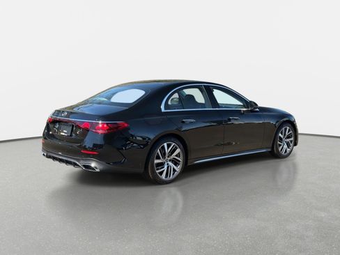 Used 2025 Mercedes-Benz E 350 Sedan image 7