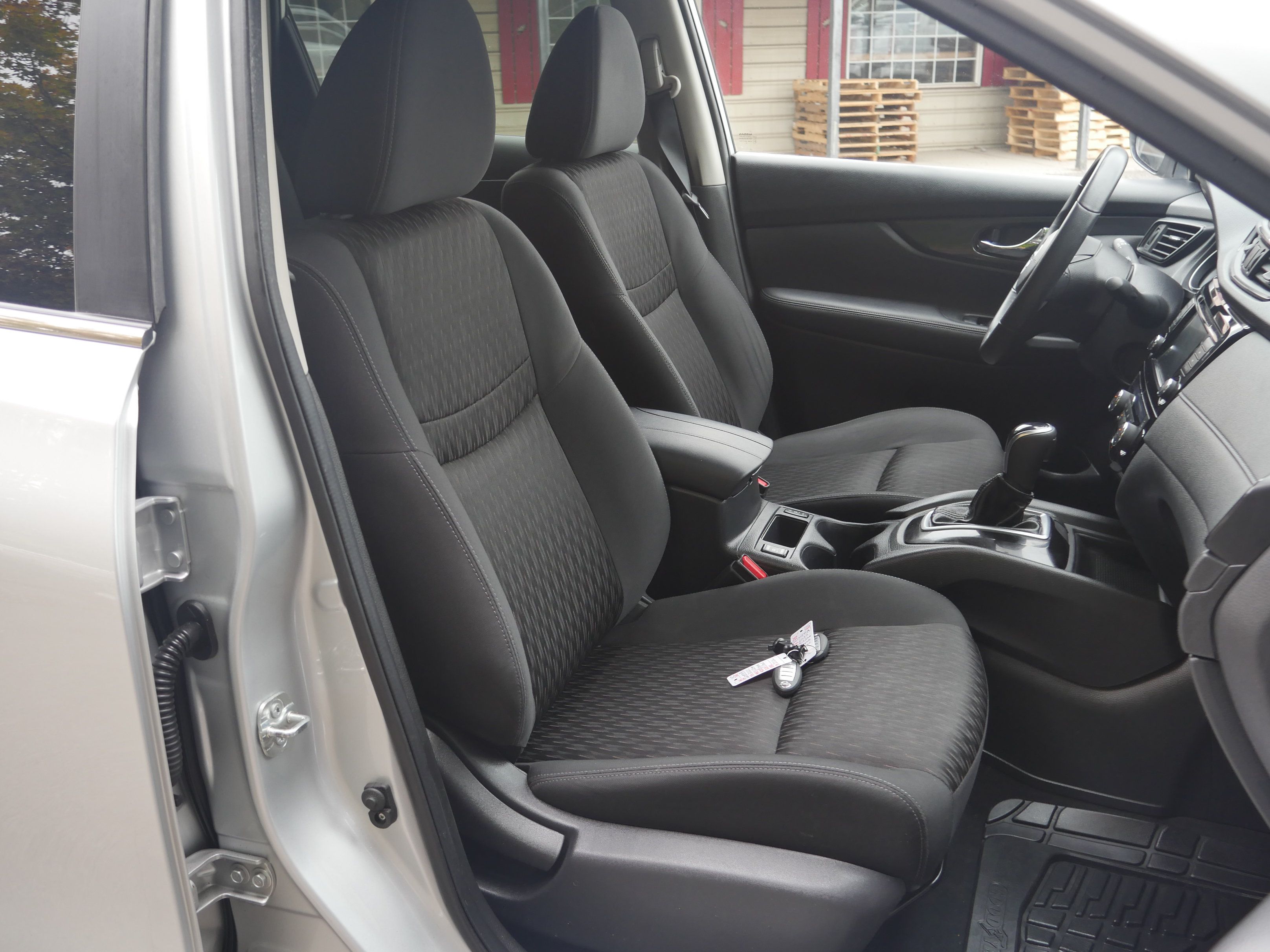 Used 2020 Nissan Rogue SV AWD/4WD image 21