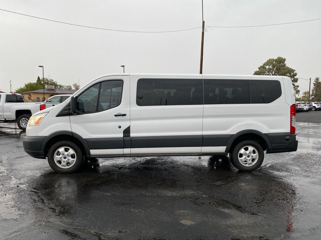 Used 2017 Ford Transit 350 XLT RWD image 3