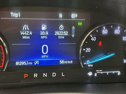 Used 2021 Ford Explorer XLT w/ Equipment Group 202A RWD image 16