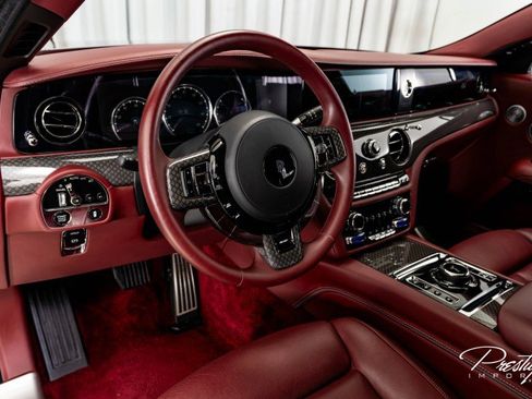 Used 2022 Rolls-Royce Ghost Black Badge image 33