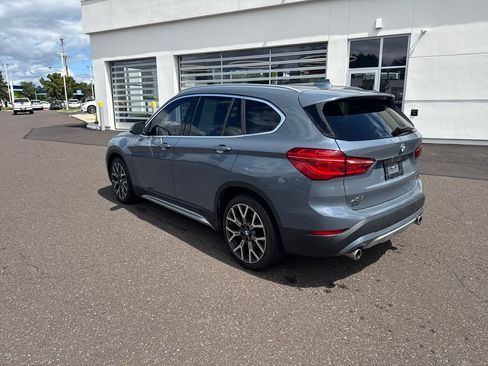 Used 2021 BMW X1 xDrive28i w/ Convenience Package AWD/4WD image 3