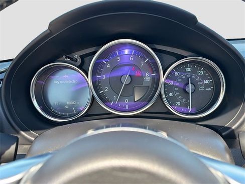 Used 2021 MAZDA MX-5 Miata Grand Touring image 36