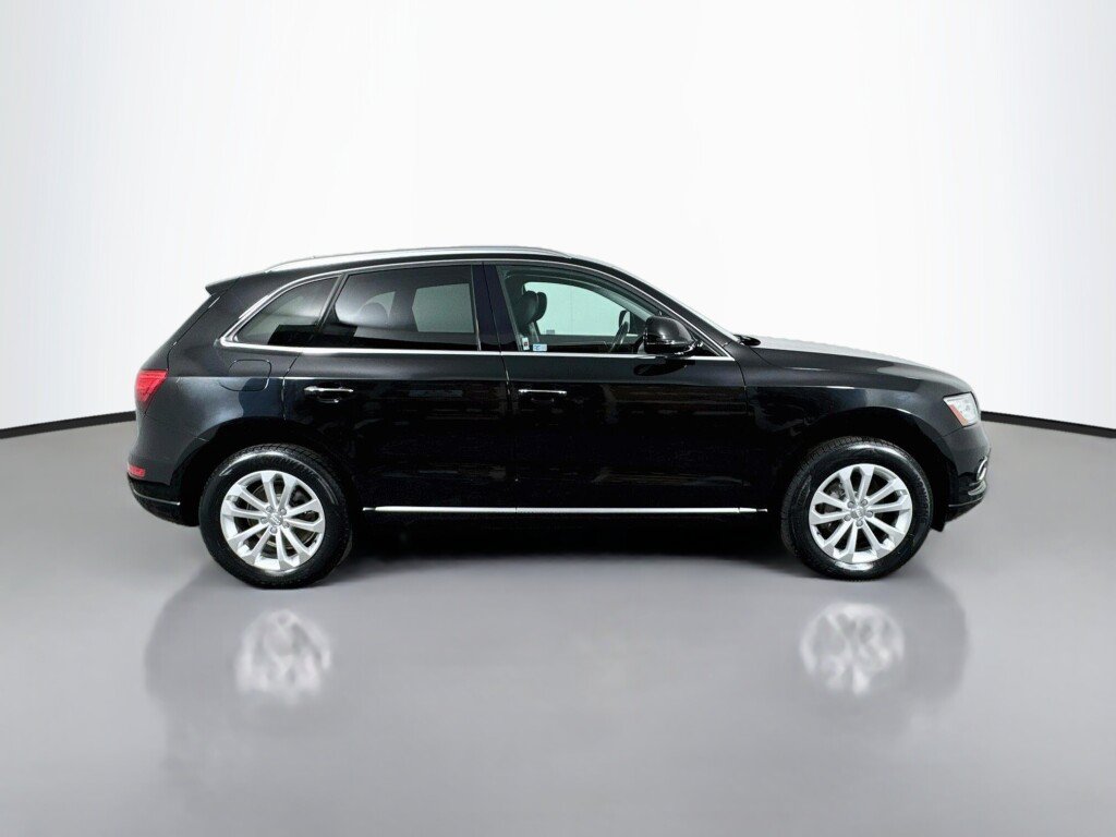 Used 2015 Audi Q5 2.0T Premium Plus w/ Technology Package AWD/4WD image 6