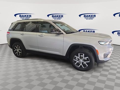 New 2025 Jeep Grand Cherokee Limited w/ Trailer Tow Package image 2