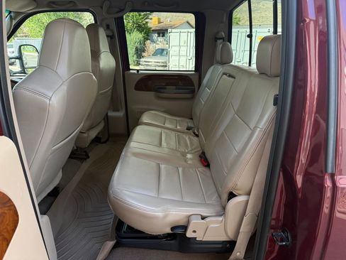 Used 2004 Ford F350 Lariat AWD/4WD image 34