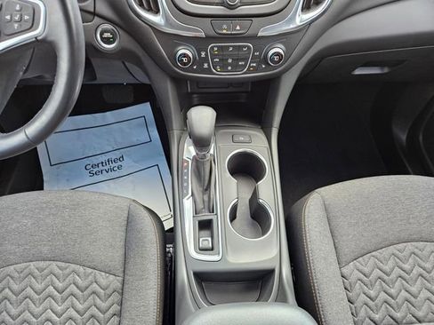 Used 2022 Chevrolet Equinox LT image 19