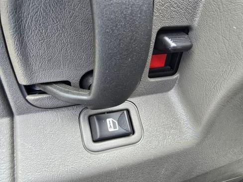 New 2025 GMC Savana 2500 LT w/ LT Preferred Equipment Group image 15