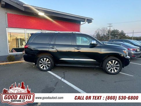 Used 2019 Toyota Sequoia Limited image 3