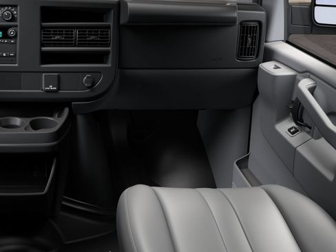 New 2026 Chevrolet Express 2500 Extended RWD image 9