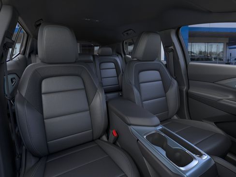 New 2026 Chevrolet Equinox EV LT FWD image 40