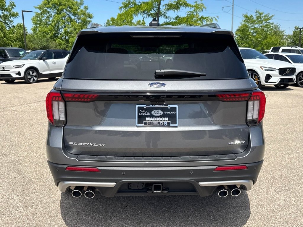 Used 2025 Ford Explorer Platinum w/ Ultimate Package AWD/4WD image 3