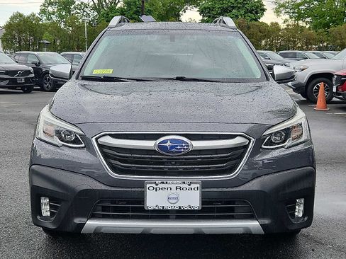 Used 2020 Subaru Outback Touring AWD/4WD image 2
